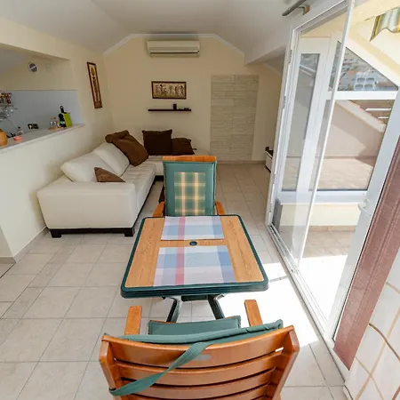 Sunsea Apartment